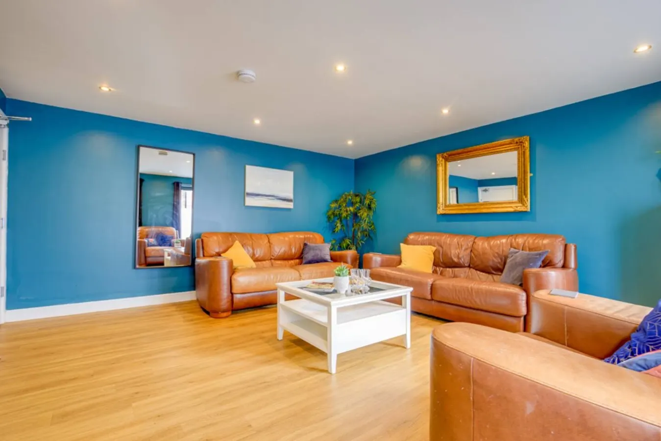 Spacious 4 BR Kelham Stay 8 Beds 10 Guests 2