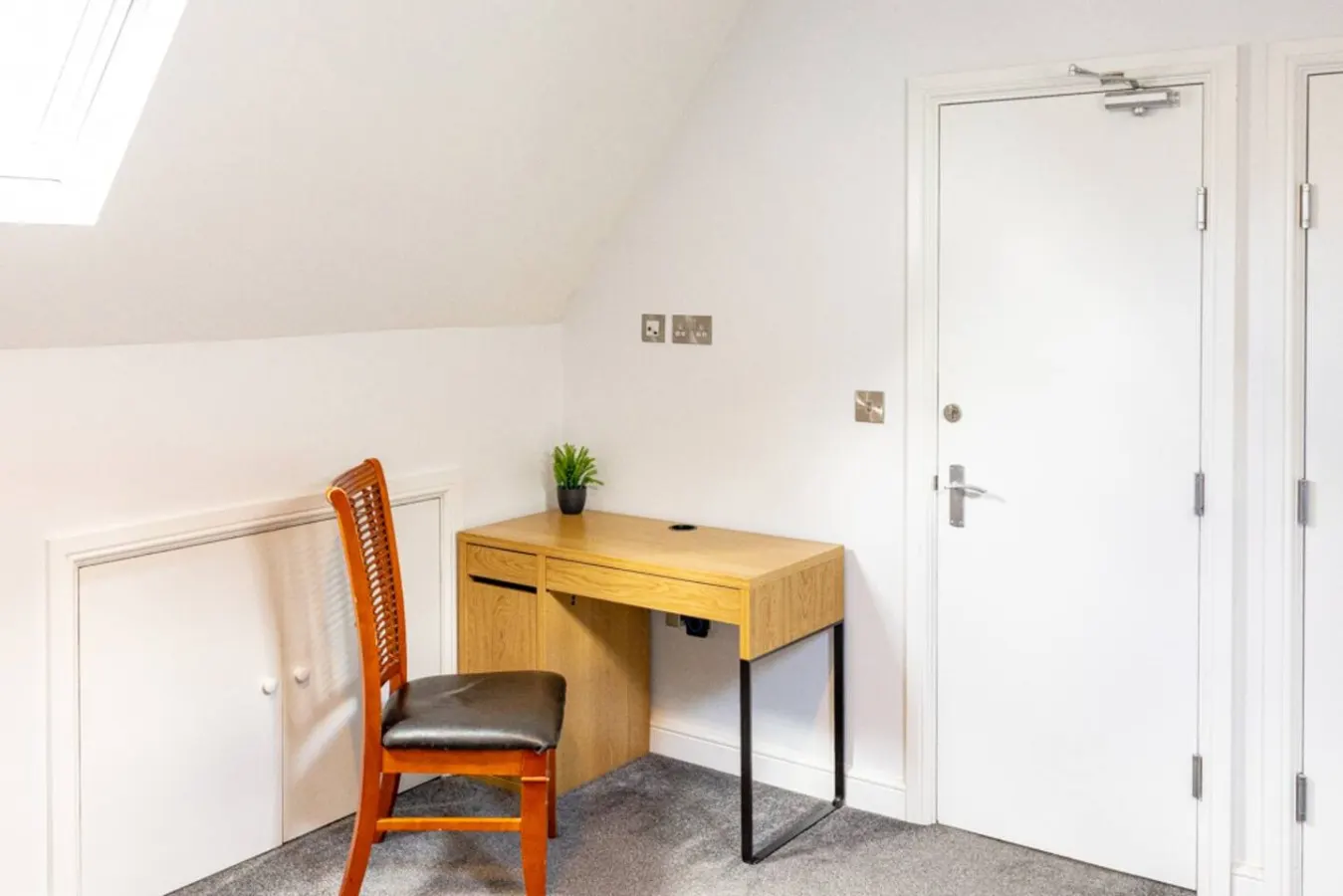 Spacious 4 BR Kelham Stay 8 Beds 10 Guests 18