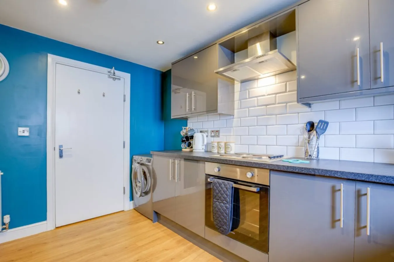 Spacious 4 BR Kelham Stay 8 Beds 10 Guests 4