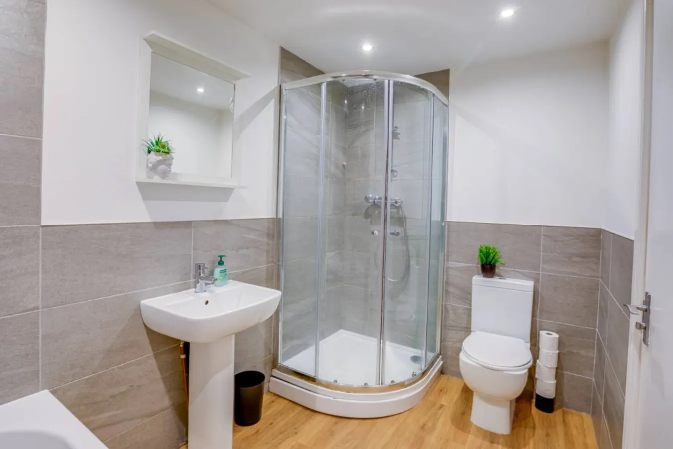 Spacious 4 BR Kelham Stay 8 Beds 10 Guests 8