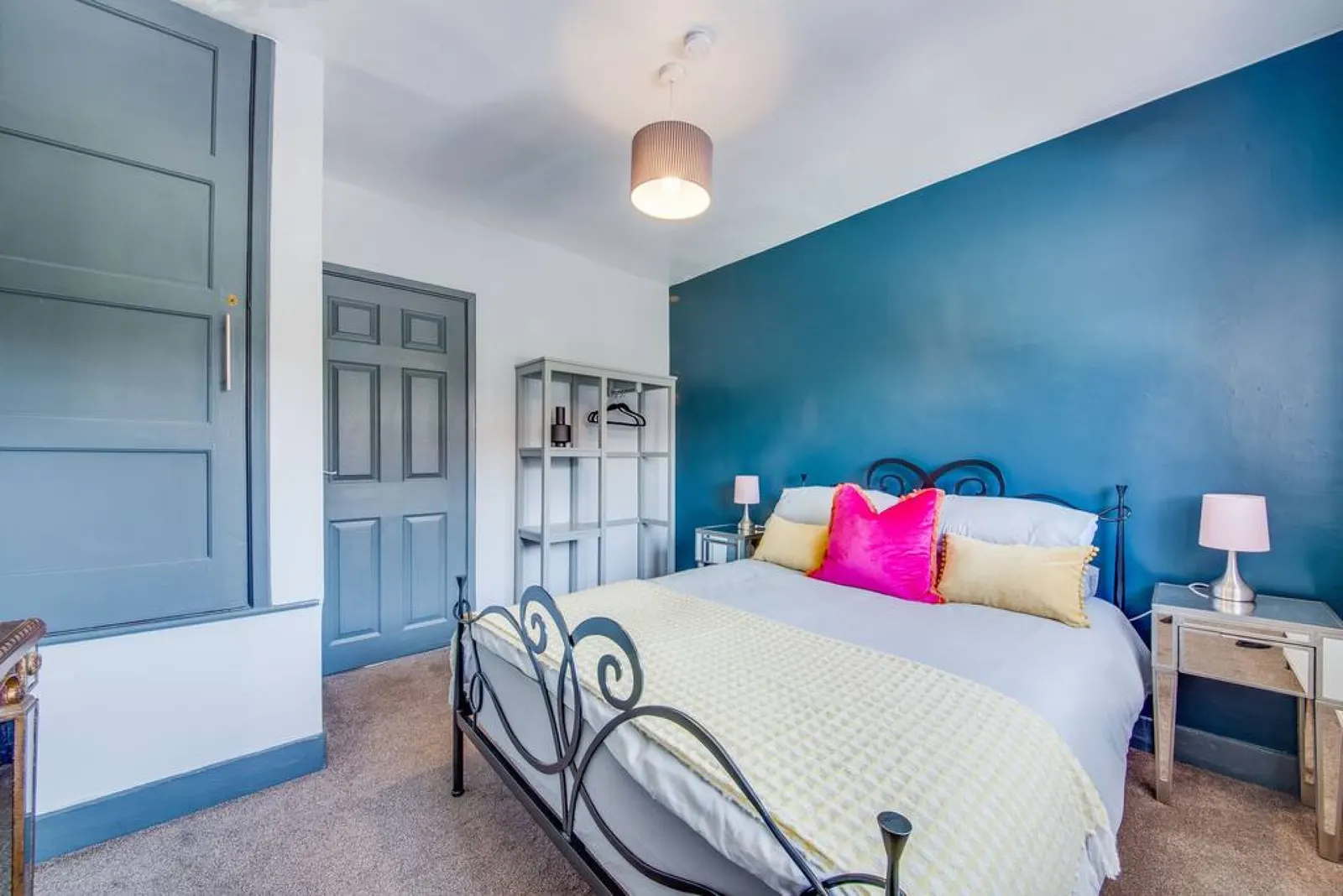 Beautiful Harborough Avenue - 6 Bed House 13