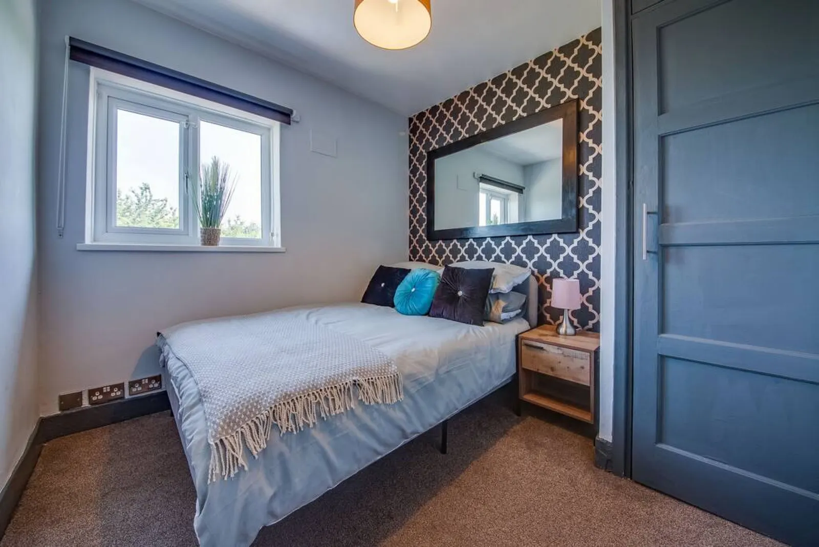 Beautiful Harborough Avenue - 6 Bed House 16