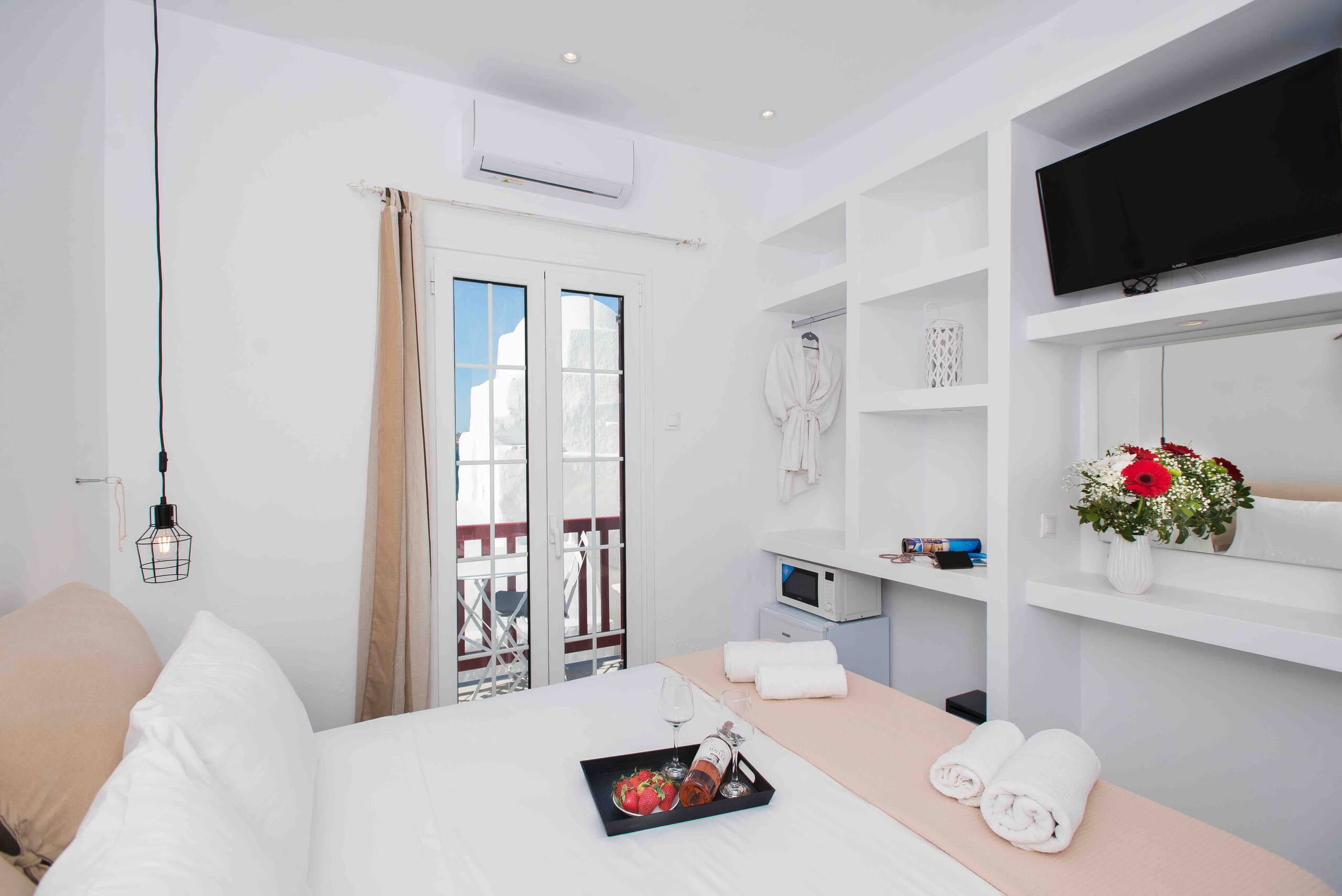 Myconian Little Venice Grand Suite with Sea View 25