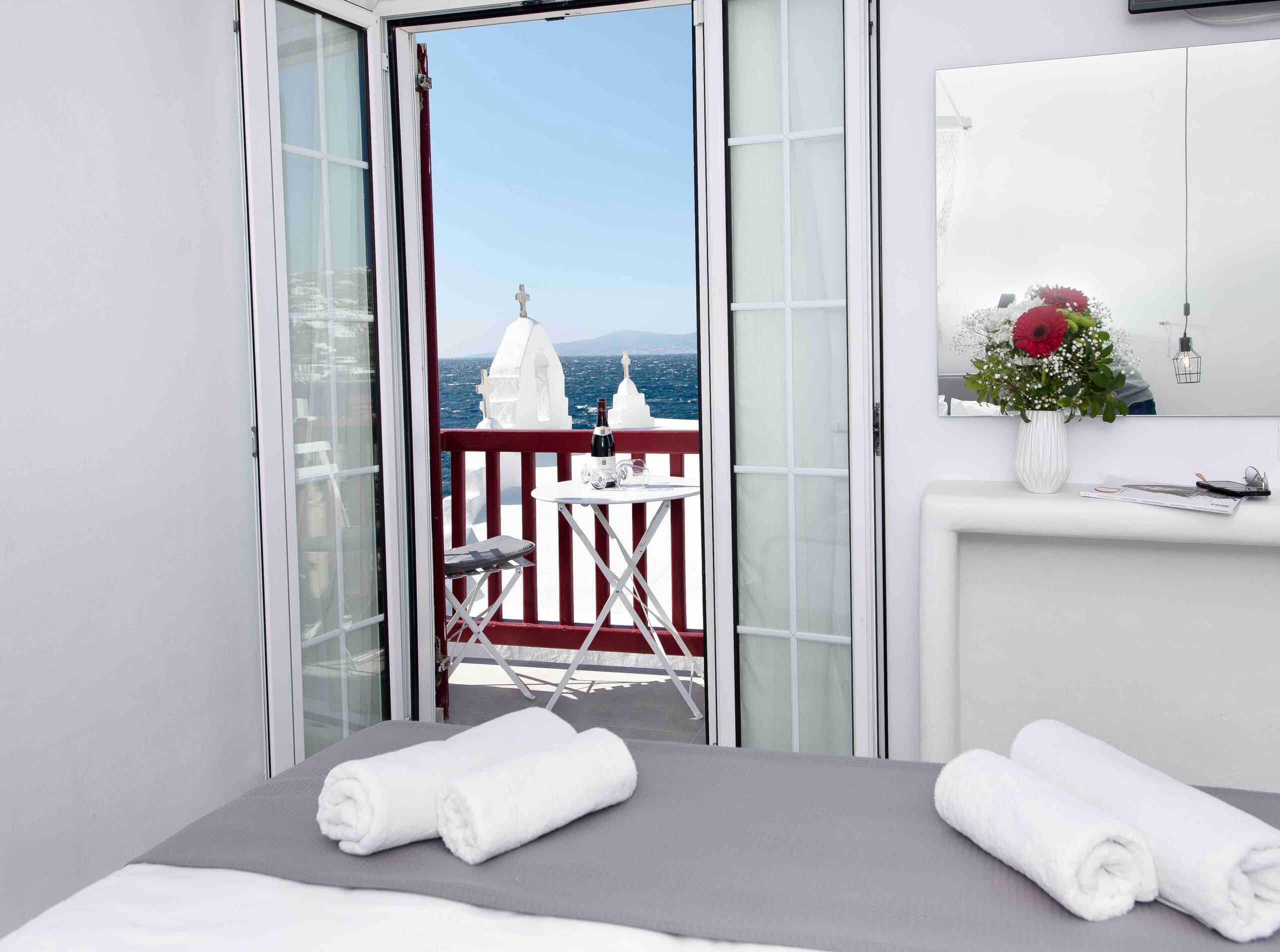 Myconian Little Venice Grand Suite with Sea View 21