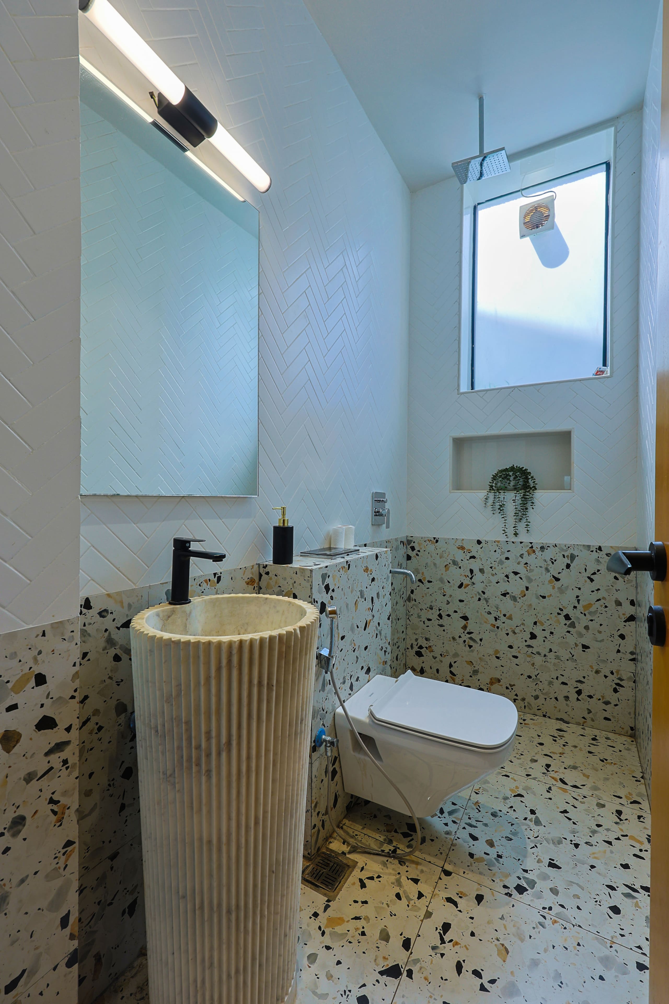 Diwa Homes Lilac 3bhk pvt pool villa near Thalassa 26