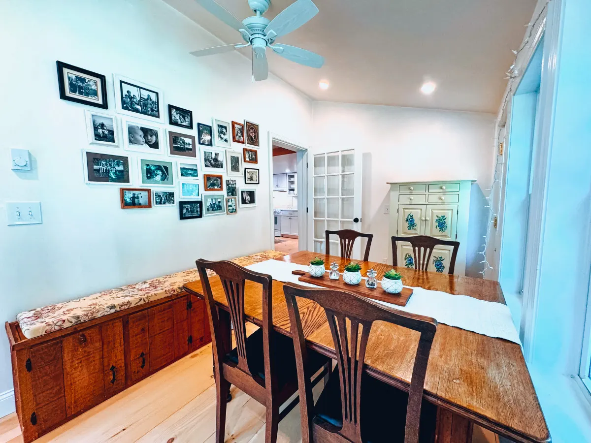 Location & Light! 3 Bed right in N.Conway Village 16