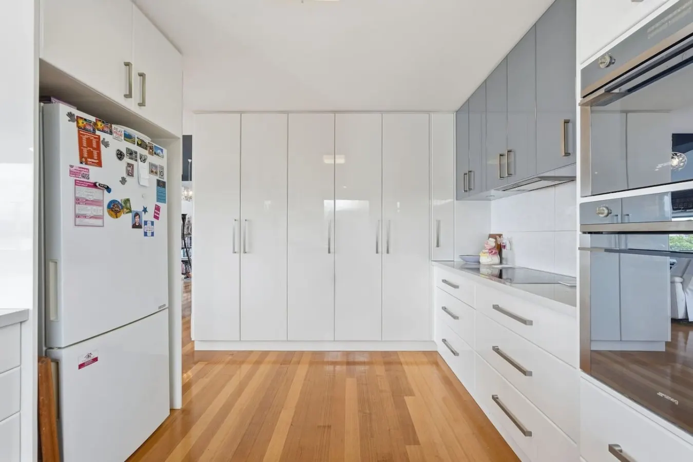 Beachfront Beauty Bellerive 16