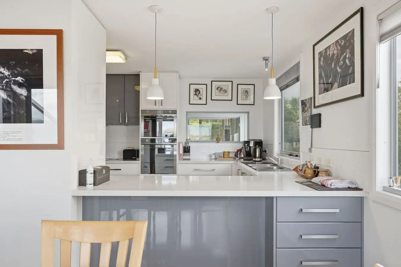Beachfront Beauty Bellerive 17