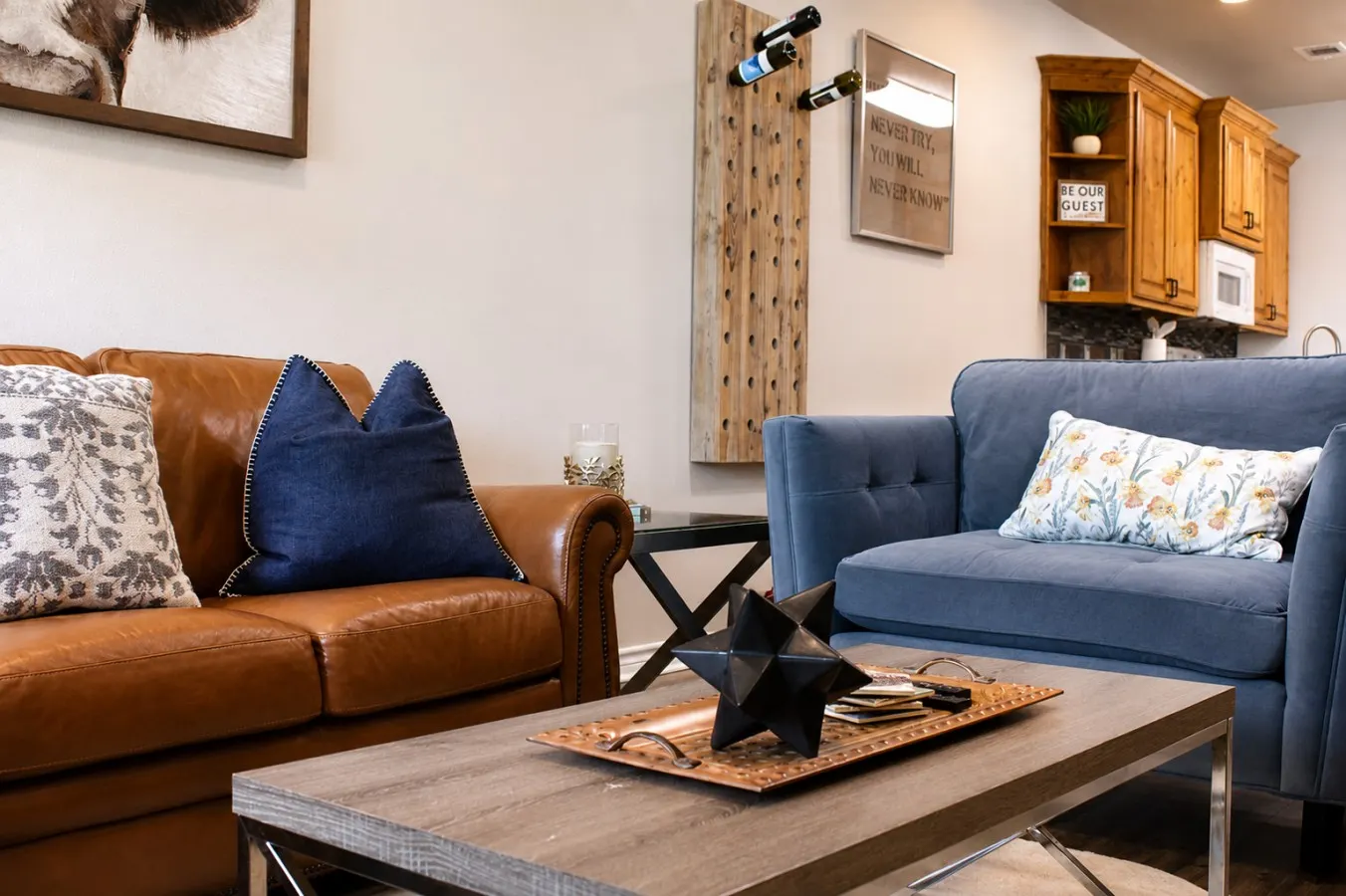 Varsity Vacay–Big Yard–Off Uni Dr 6