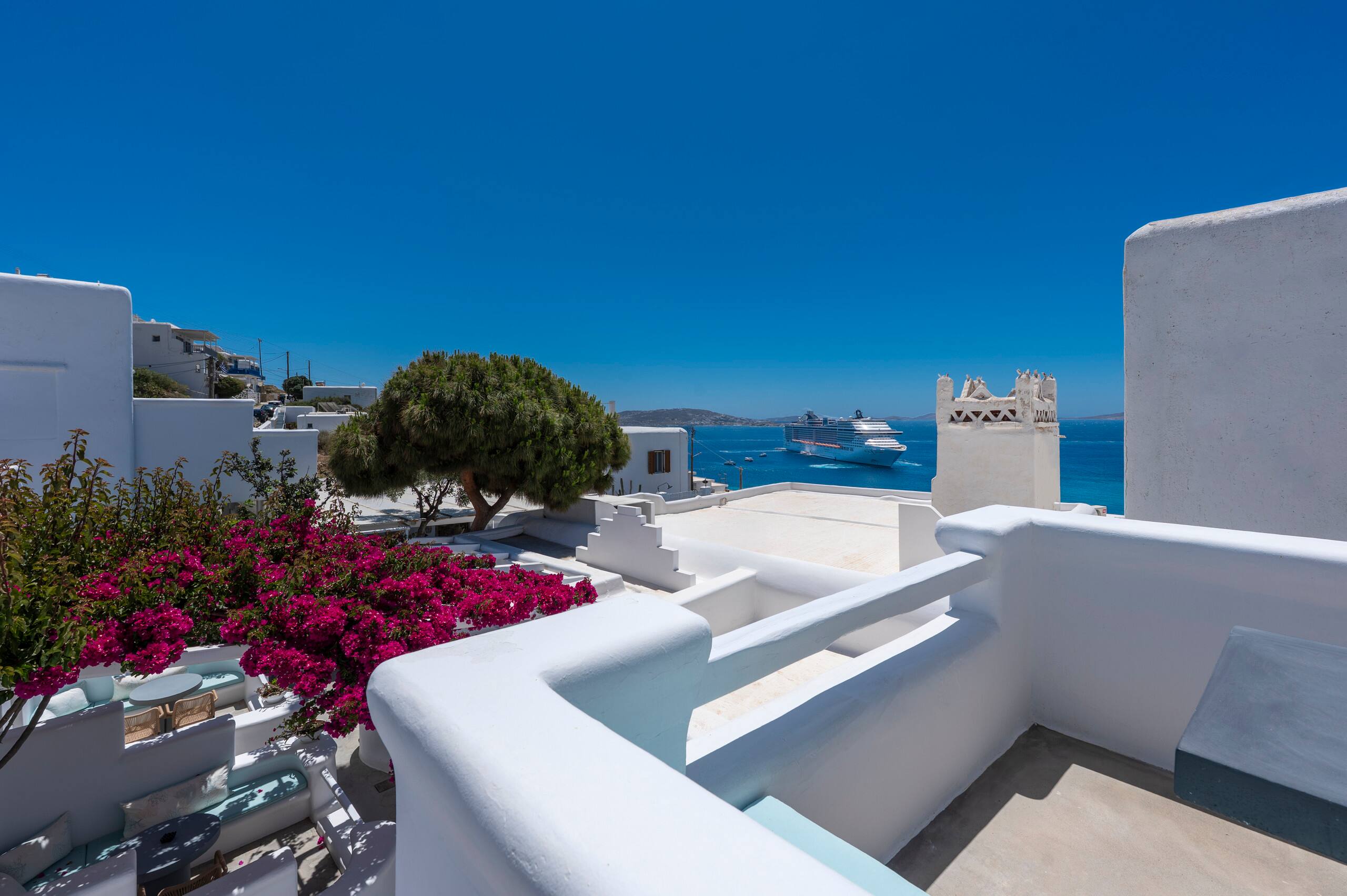 Sea View Suite with Balcony | Flaskos Suites 24