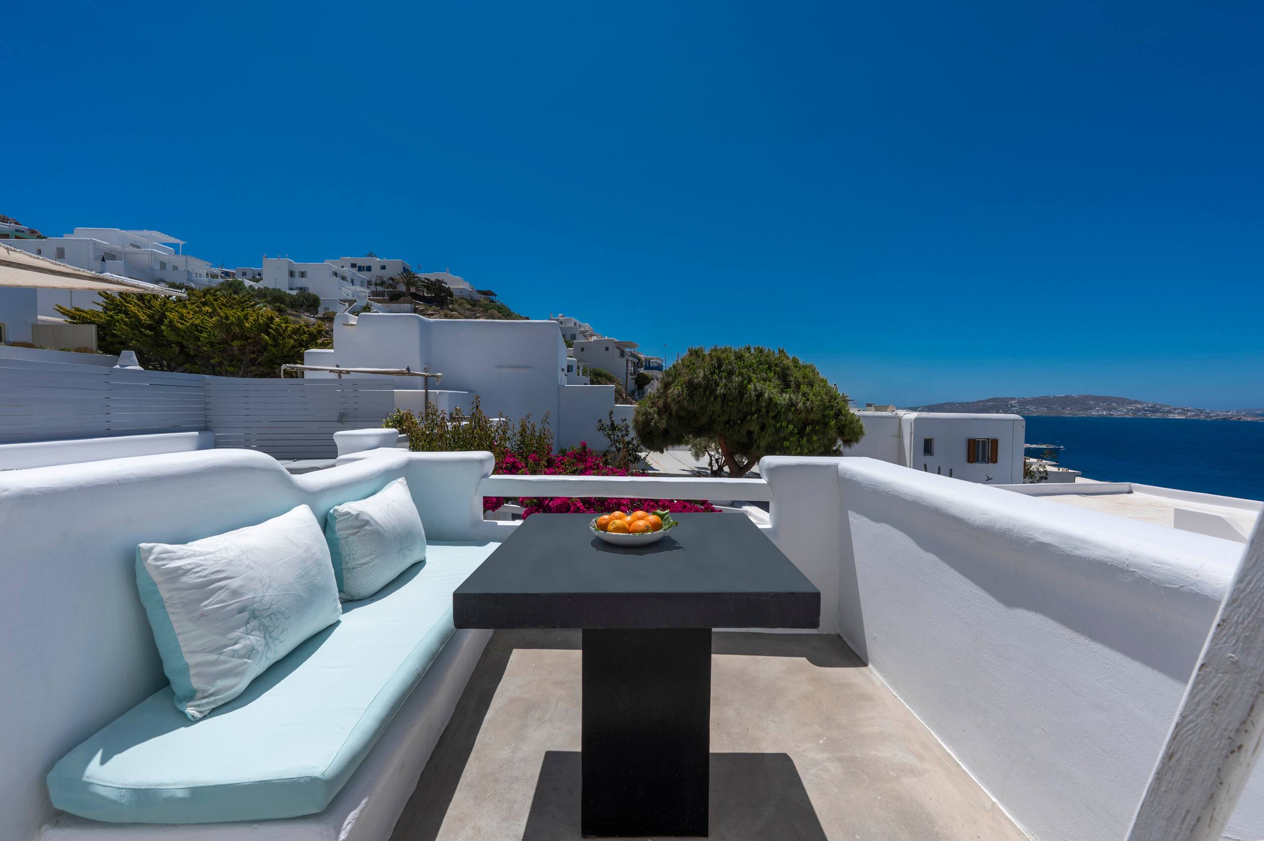 Sea View Suite with Balcony | Flaskos Suites 25