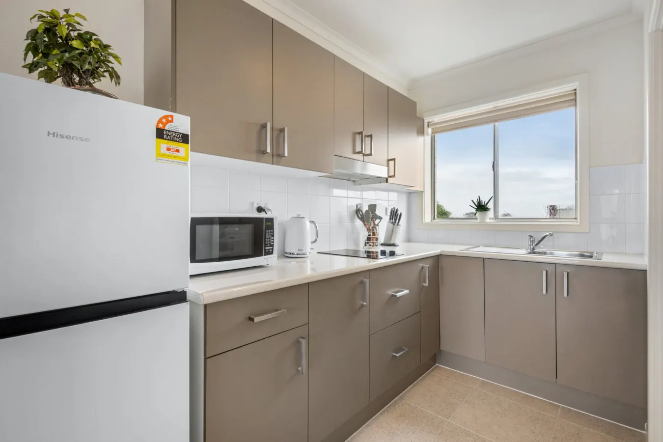Geelong CBD Apartment short & long term stays 6