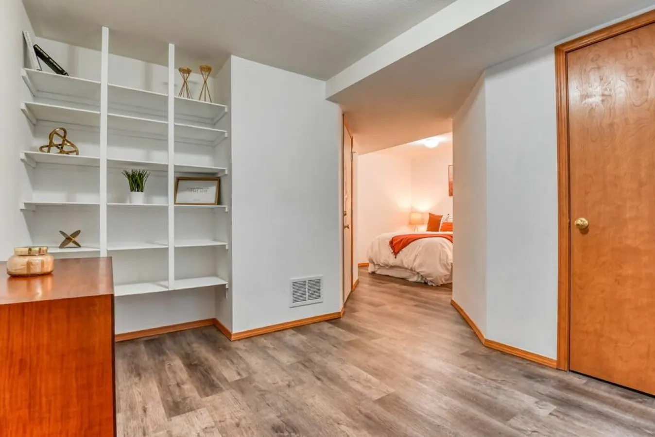 Spacious 6-Bedroom Near USAFA - Sleeps 12 Comfortably! * Pet Friendly * 14