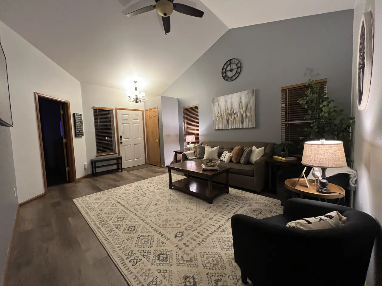 Spacious 6-Bedroom Near USAFA - Sleeps 12 Comfortably! * Pet Friendly * 17