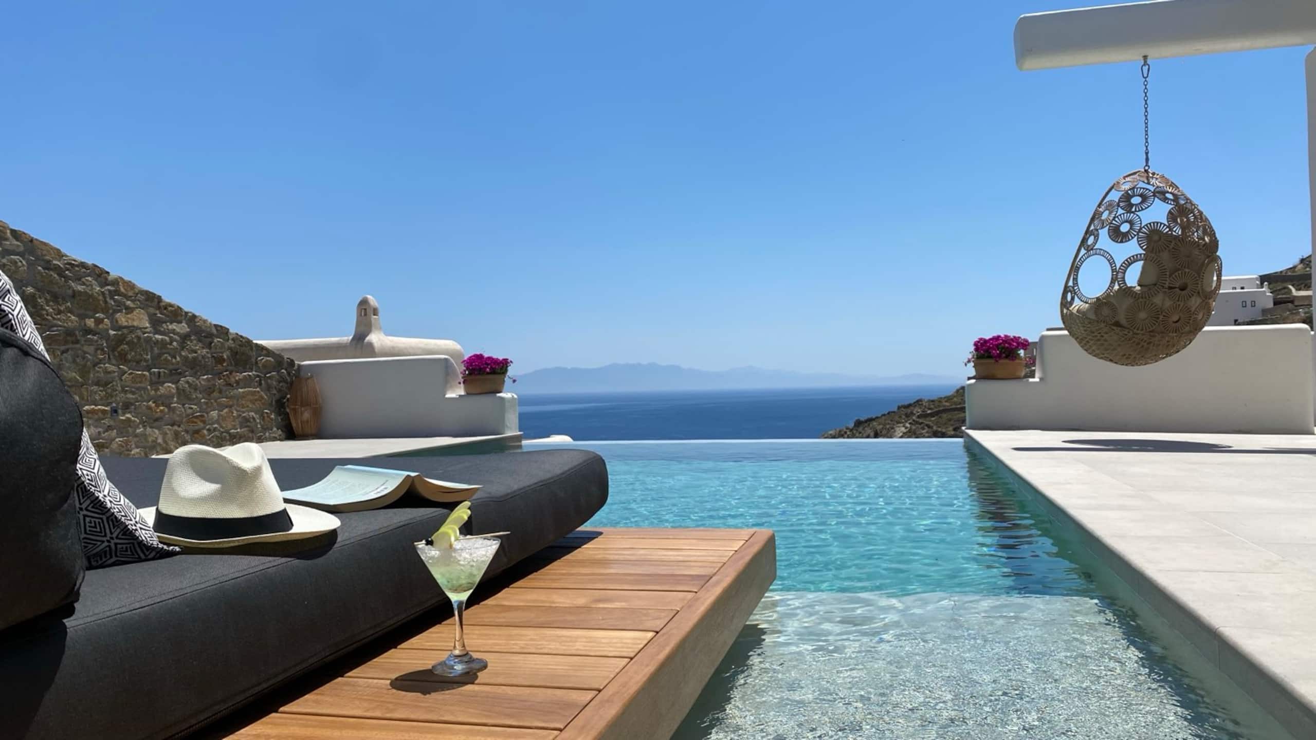 Villa Camelia 1 - Psarou - Private Pool & Jacuzzi — photo 3