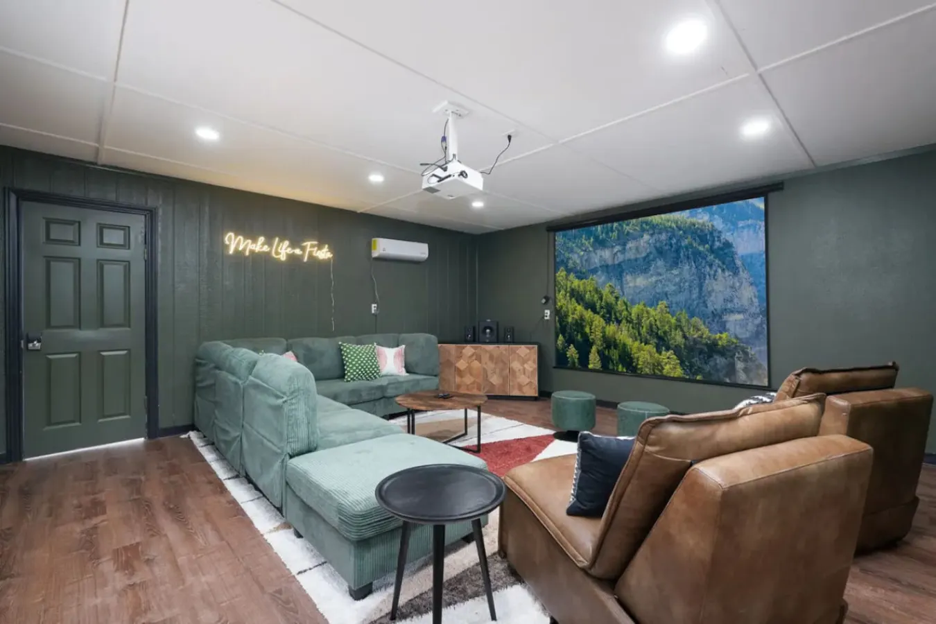 Hidden Oasis: Mini Golf MovieRoom POOL 8
