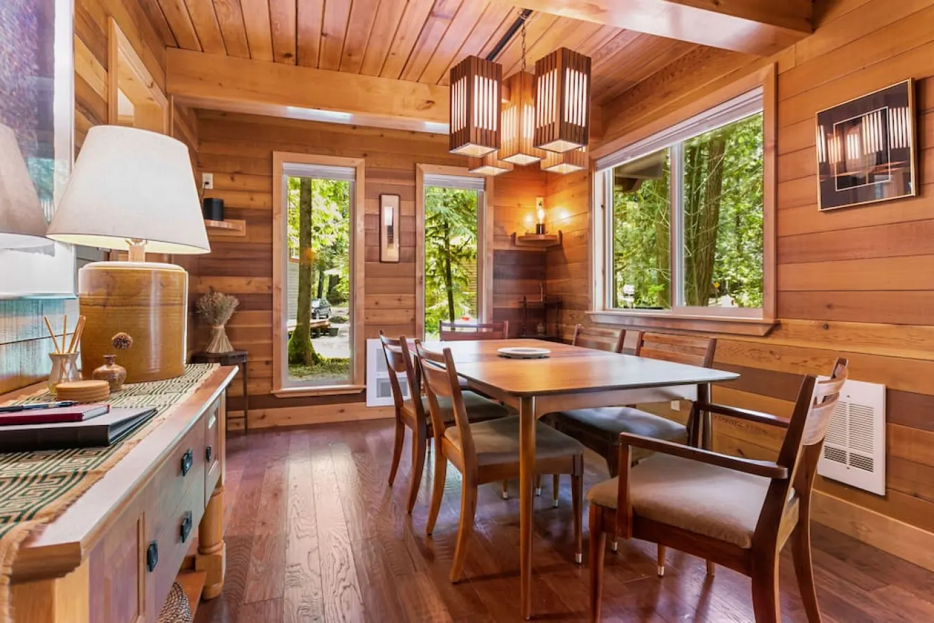 Woodland Cabin w King Beds Sauna & Hot Tub 14