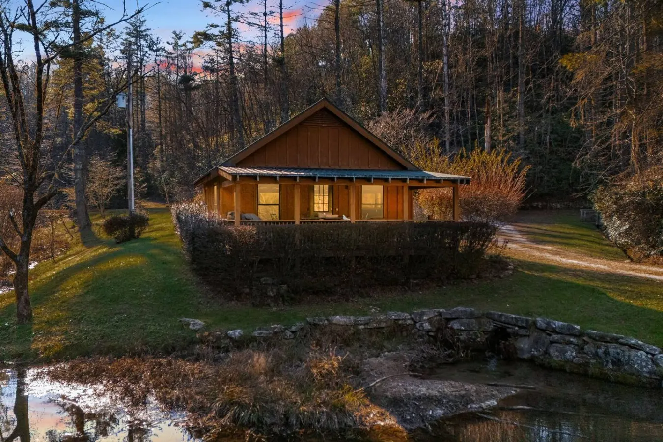 66 Acre Nature Retreat with TWO Charming Cabins