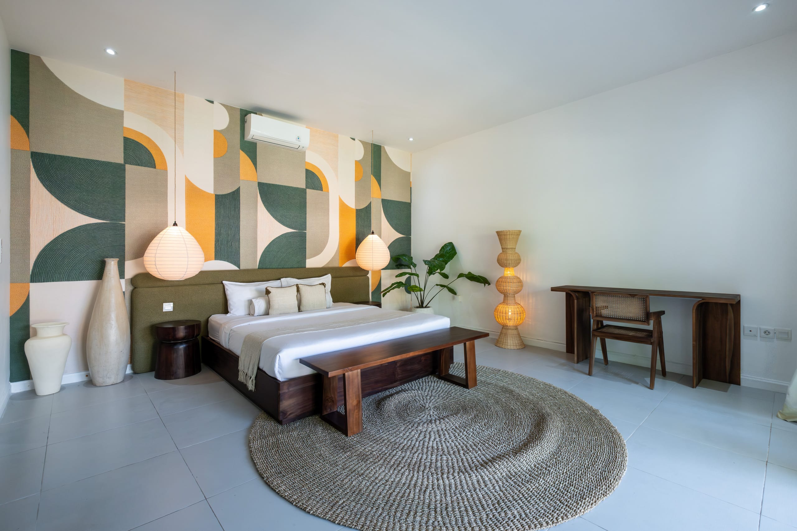 Canggu Central 3BR Villa with Pool and Pool Table 7