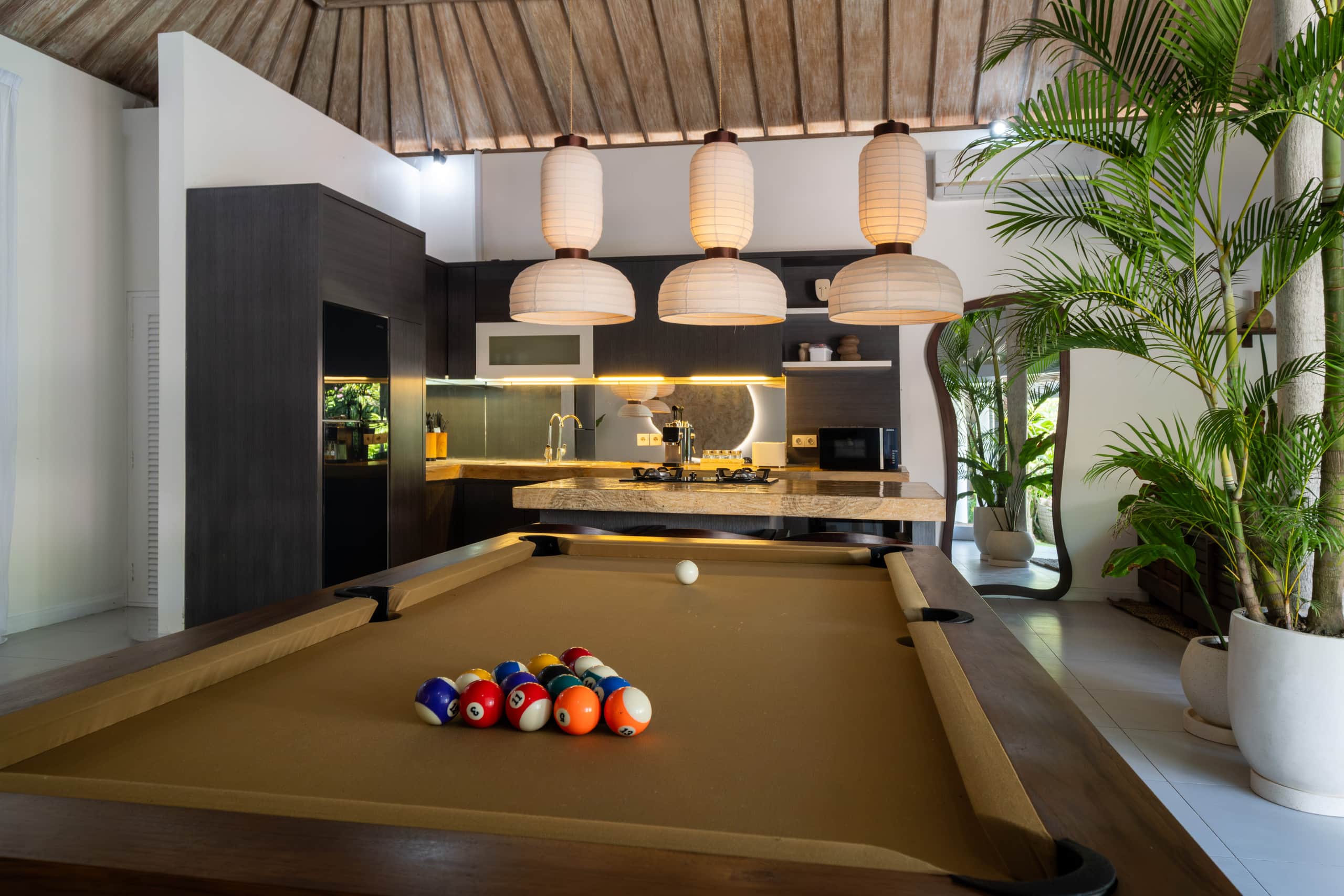 Canggu Central 3BR Villa with Pool and Pool Table 6