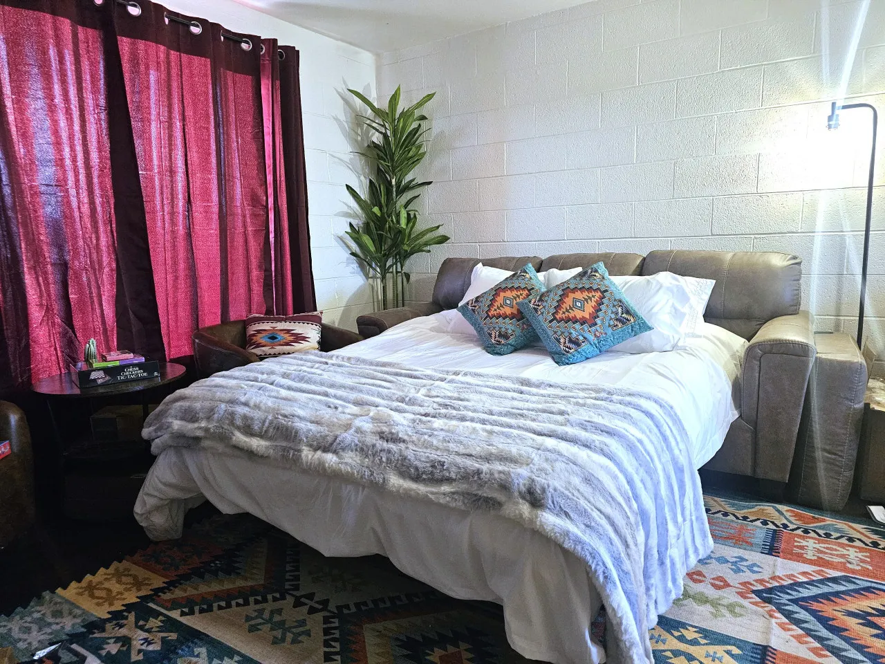 Page 3Bd, 1Ba, King, Brkfst, Boat Parking, Washer/Dryer, Sleeps 11, BBQ, Unit 127 16