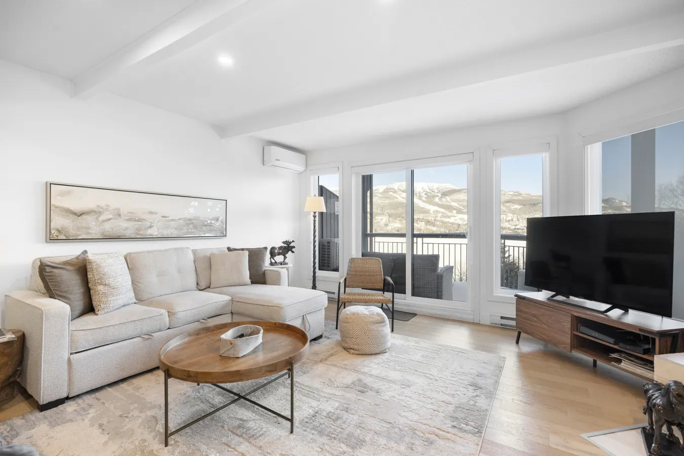 Huge 3 Bedroom Condo with a View - Bloc L unit 324 — photo 2