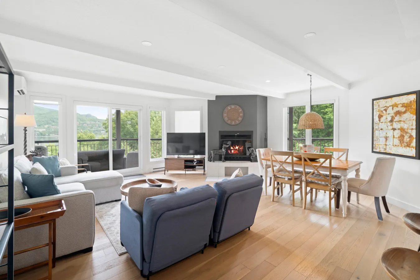 Huge 3 Bedroom Condo with a View - Bloc L unit 324 6