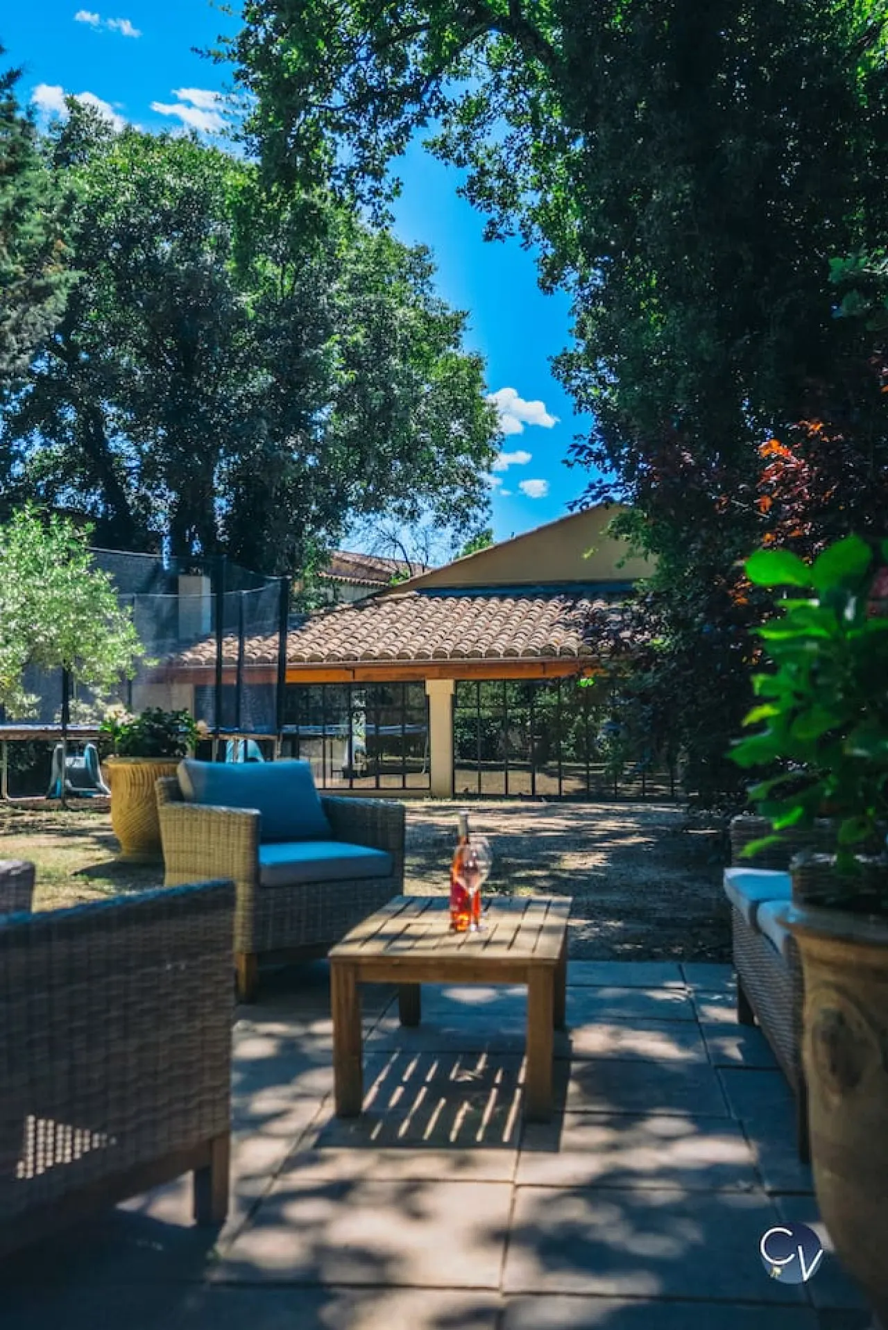 Villa spacieuse, grande piscine et jardin 1