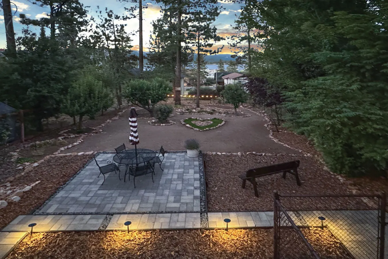 Serenity Nook Hot Tub - Views of Big Bear Lake - Backyard Dream 3