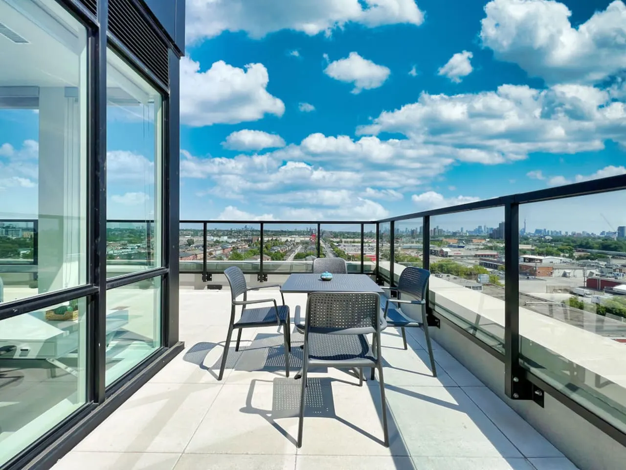 The Panorama Penthouse 180° Views Free Parking 10