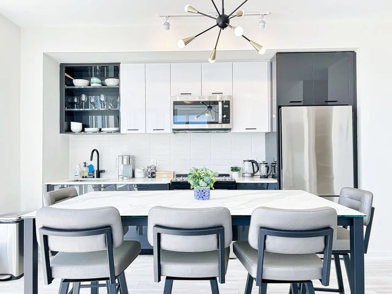 The Panorama Penthouse 180° Views Free Parking 4