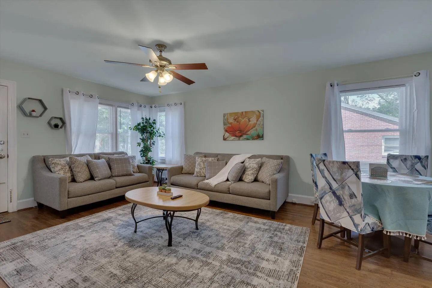 Buchanan 2BR @ Duke East Campus - Apartment 11