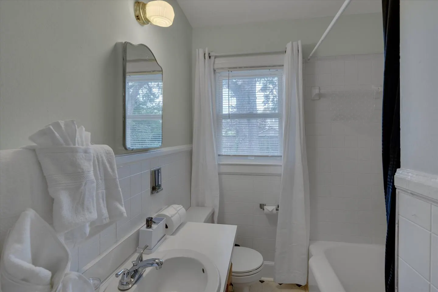Buchanan 2BR @ Duke East Campus - Apartment 16