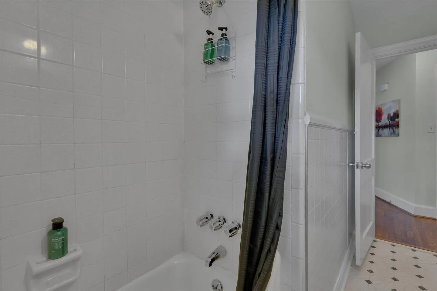 Buchanan 2BR @ Duke East Campus - Apartment 17
