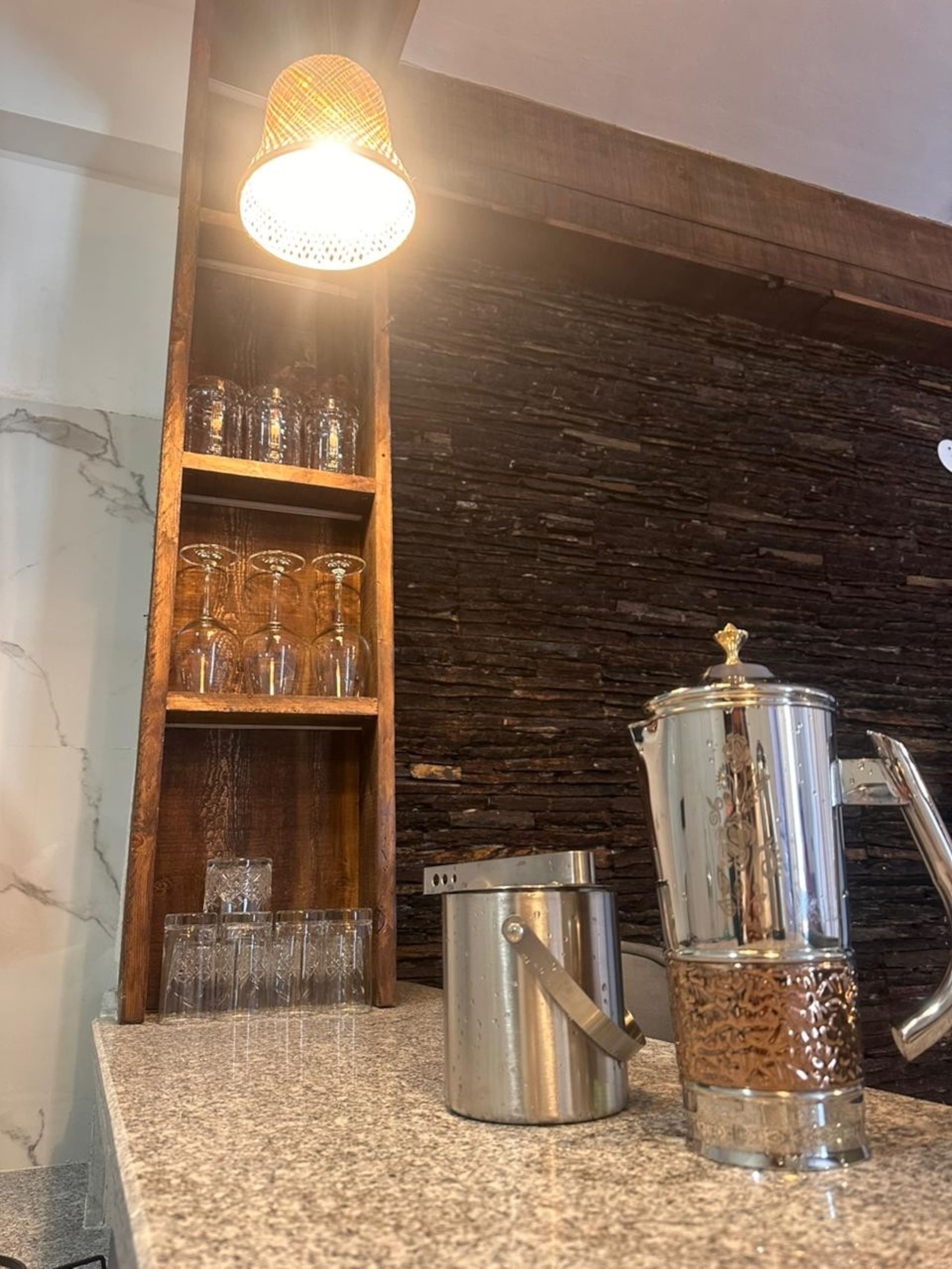 H2O: Luxe by the River Luxury Studio|MiniBar|River 6