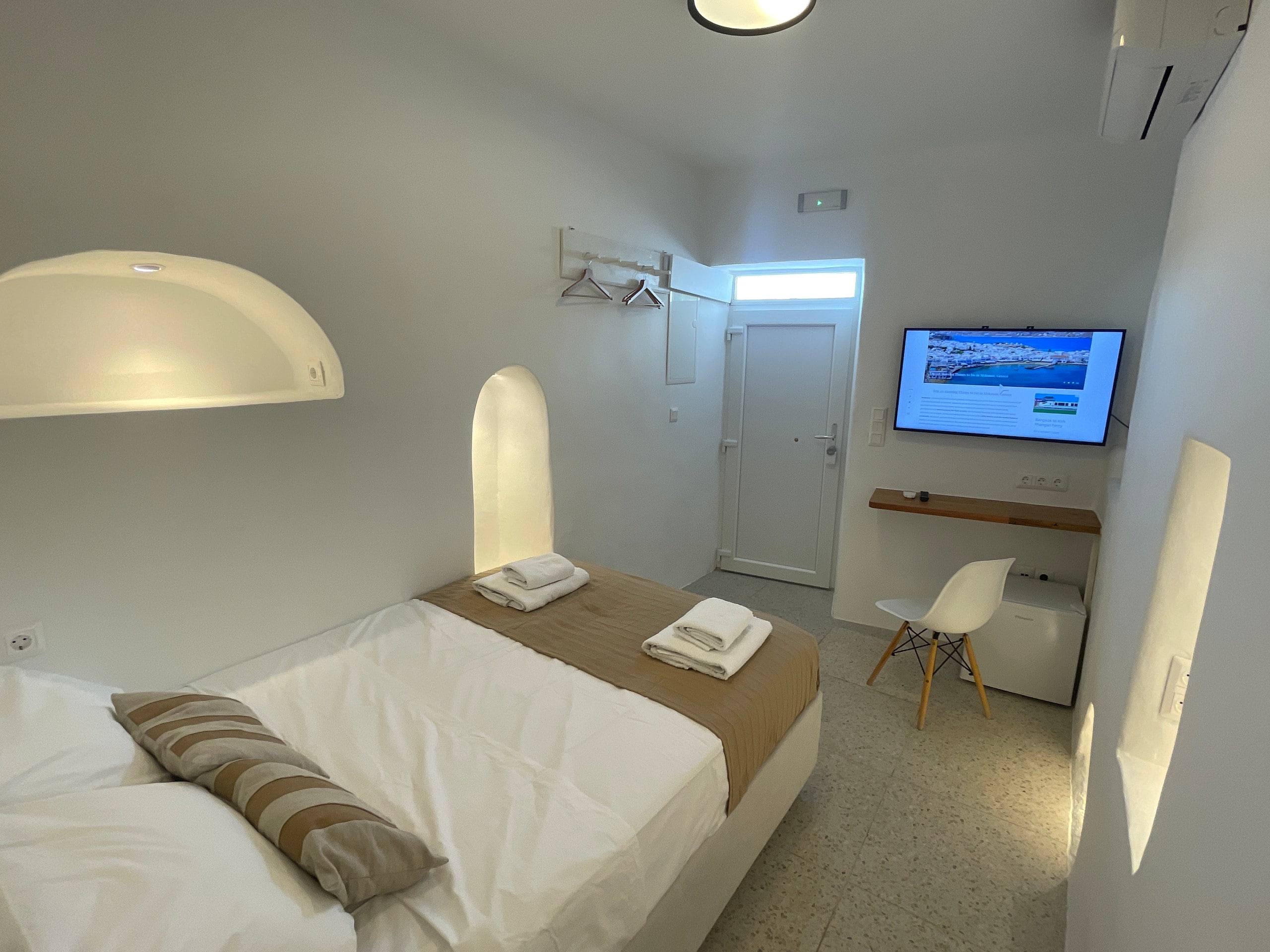 Home of the Gecko - Mykonos Town Tiny Room 11