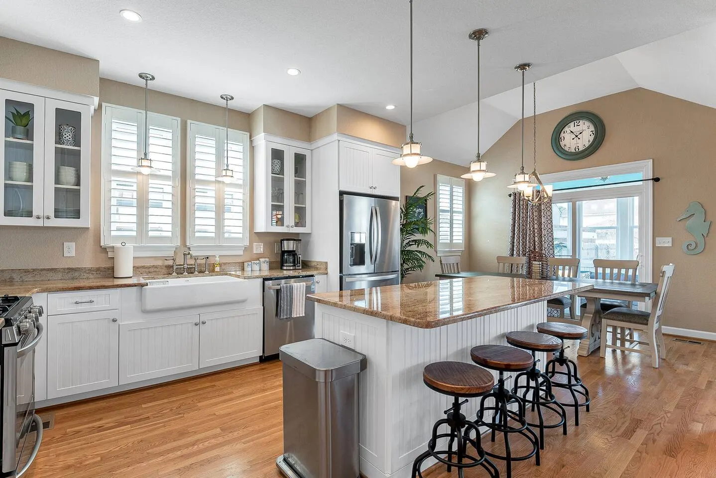 Virginia Beach 4BR Sunroom + Near Beach 9