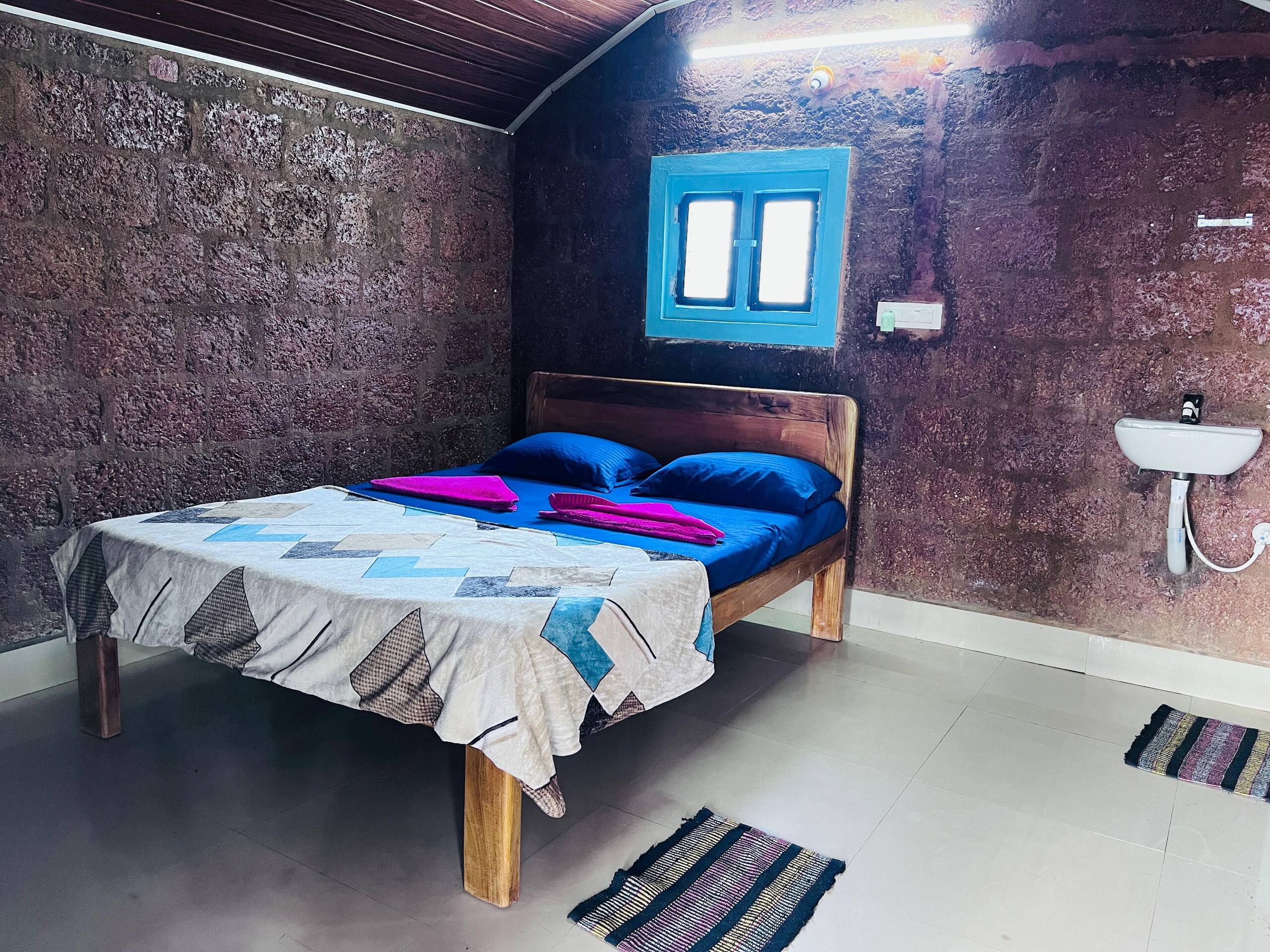 Sukhi Beach Cottage4 7