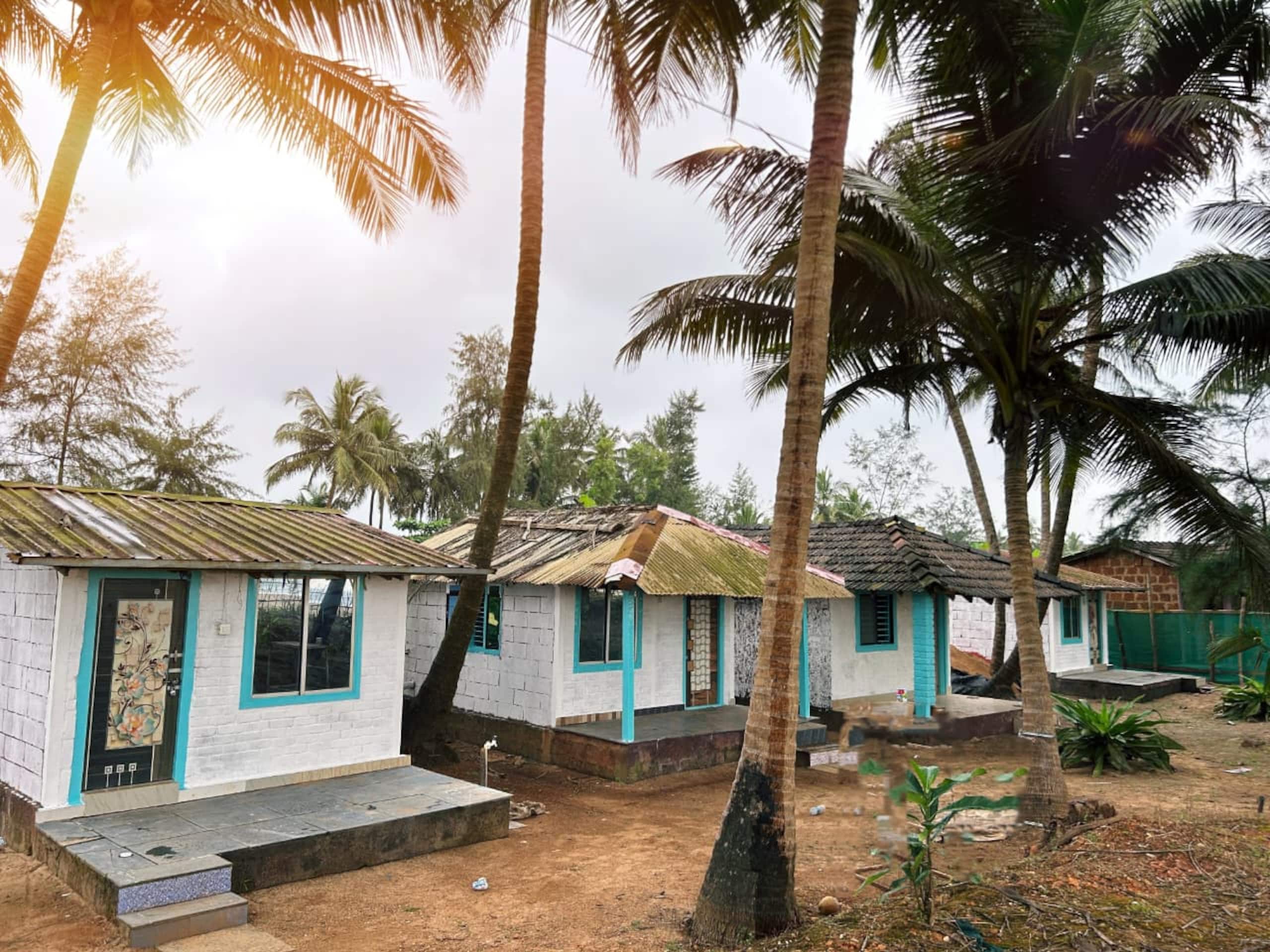 Sukhi Beach Cottage4
