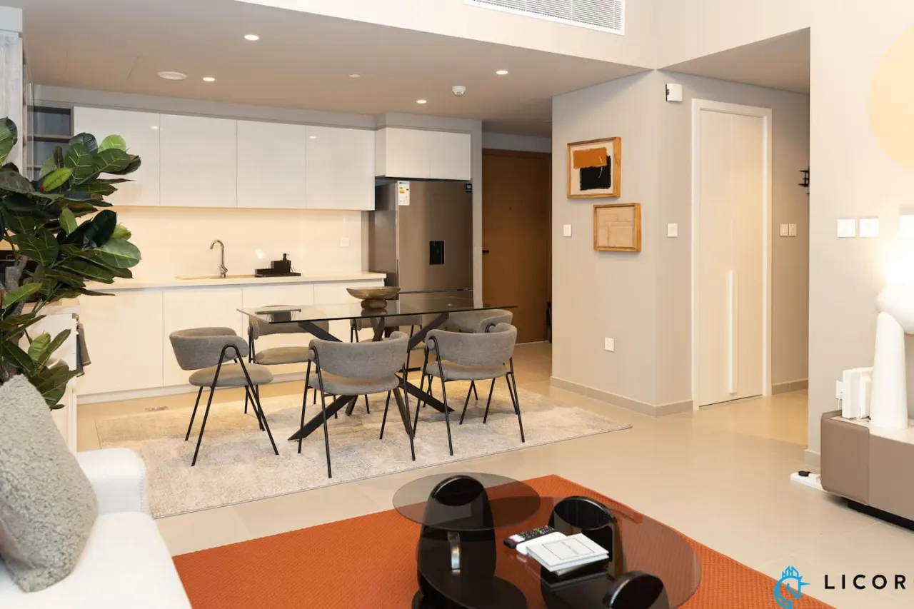 New 2BR Apt next to DubaiMall, pool view of BurjKh 1