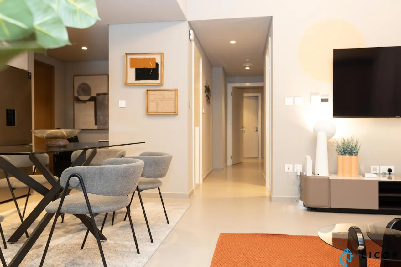 New 2BR Apt next to DubaiMall, pool view of BurjKh 8