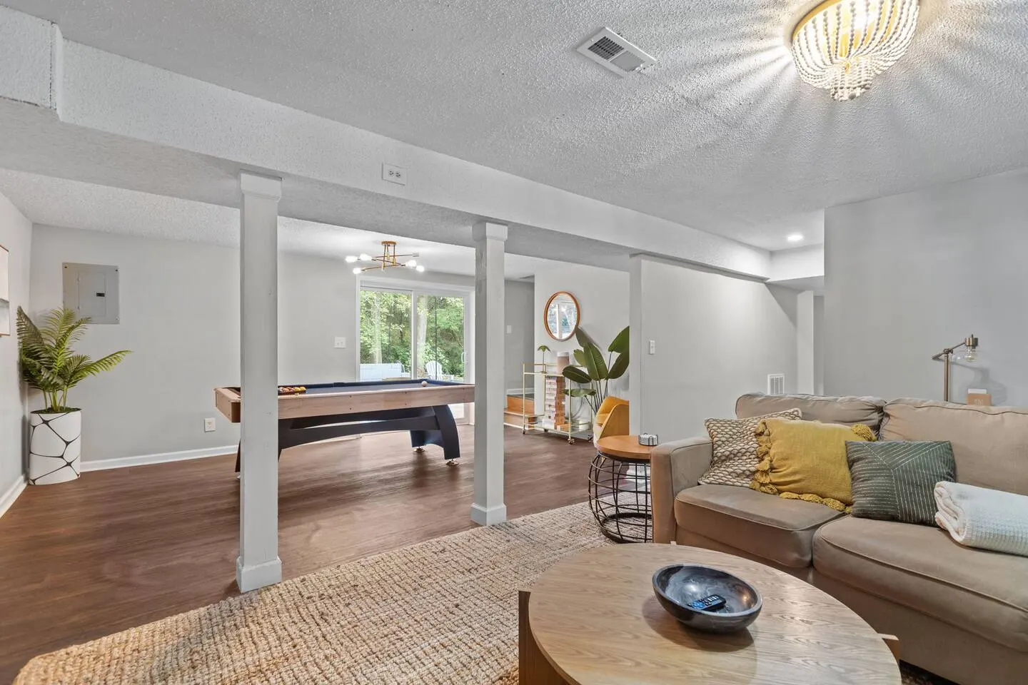 13 Guests & Fire Pit, Double Living, 2026 Refresh 9