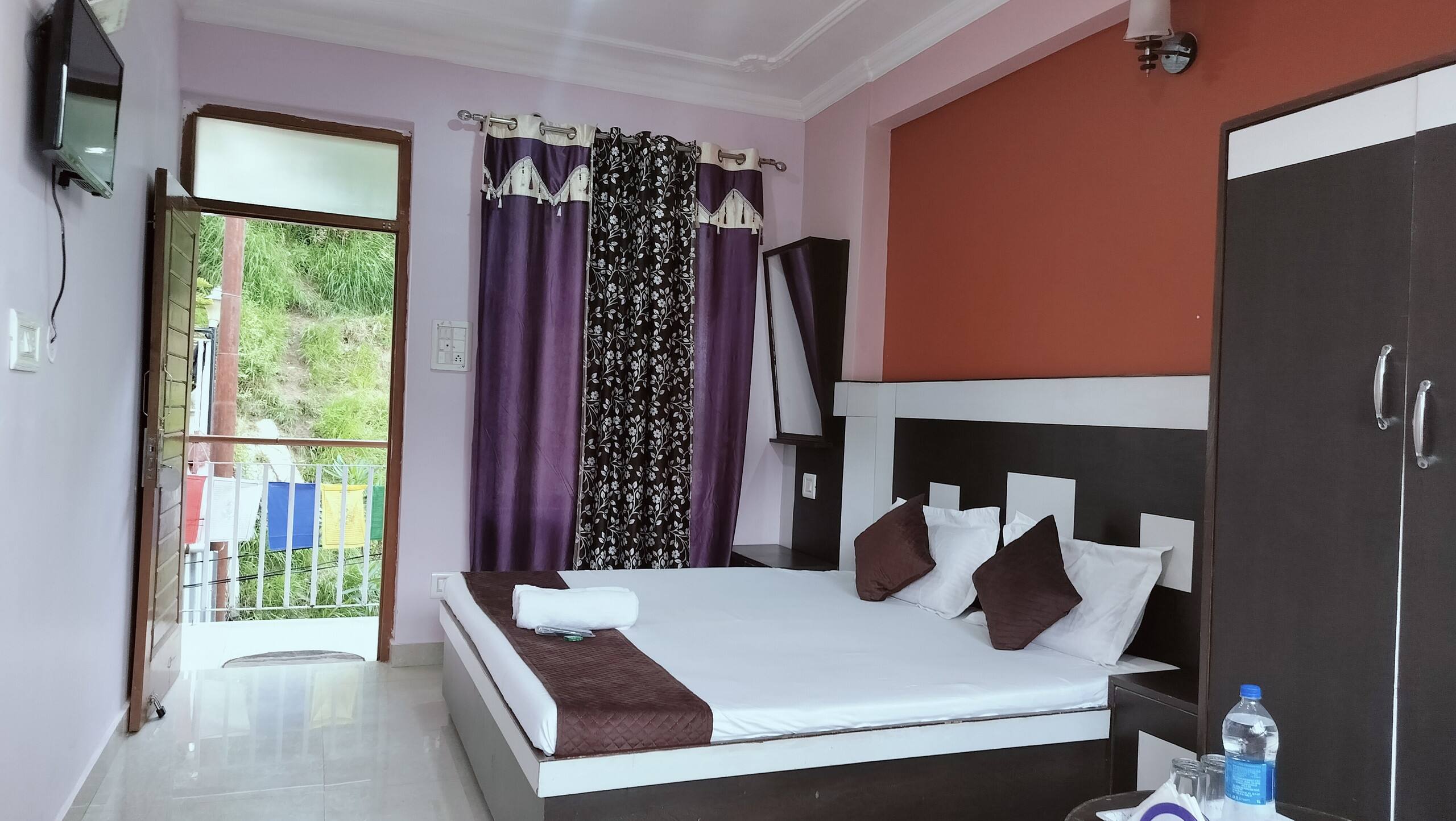 Adventure Inn Guest House 8
