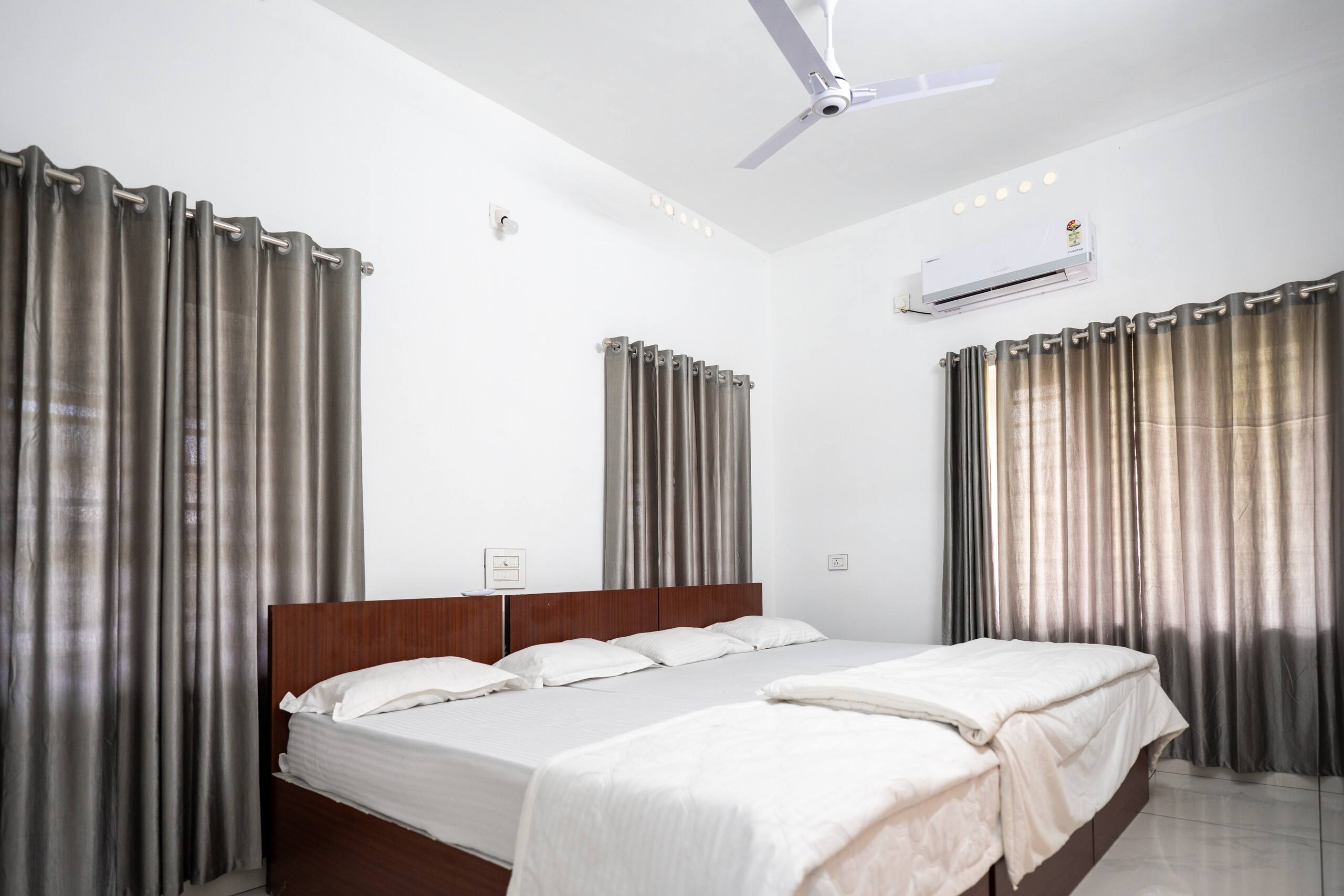 white house villa by club4 residency 22
