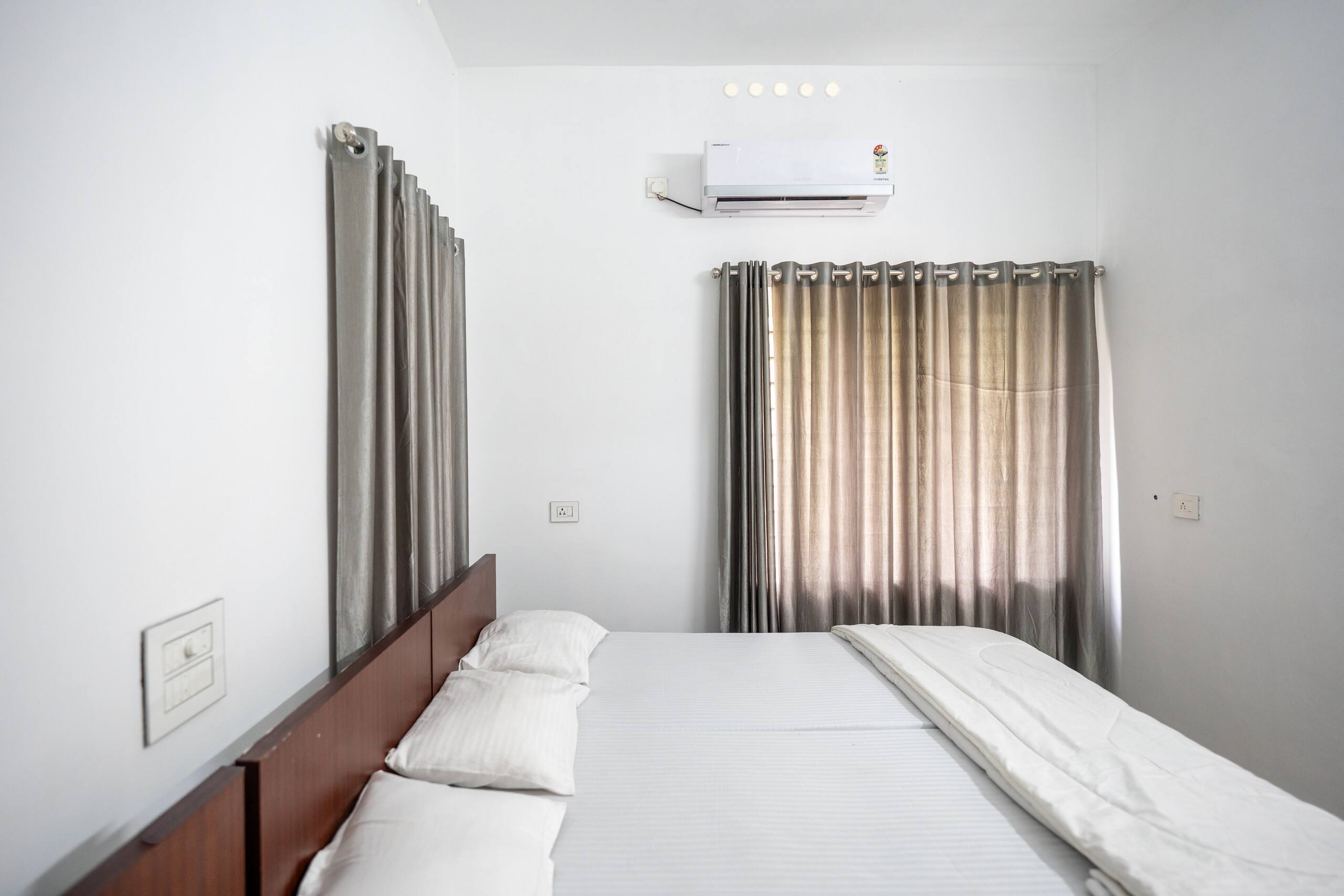 white house villa by club4 residency 24