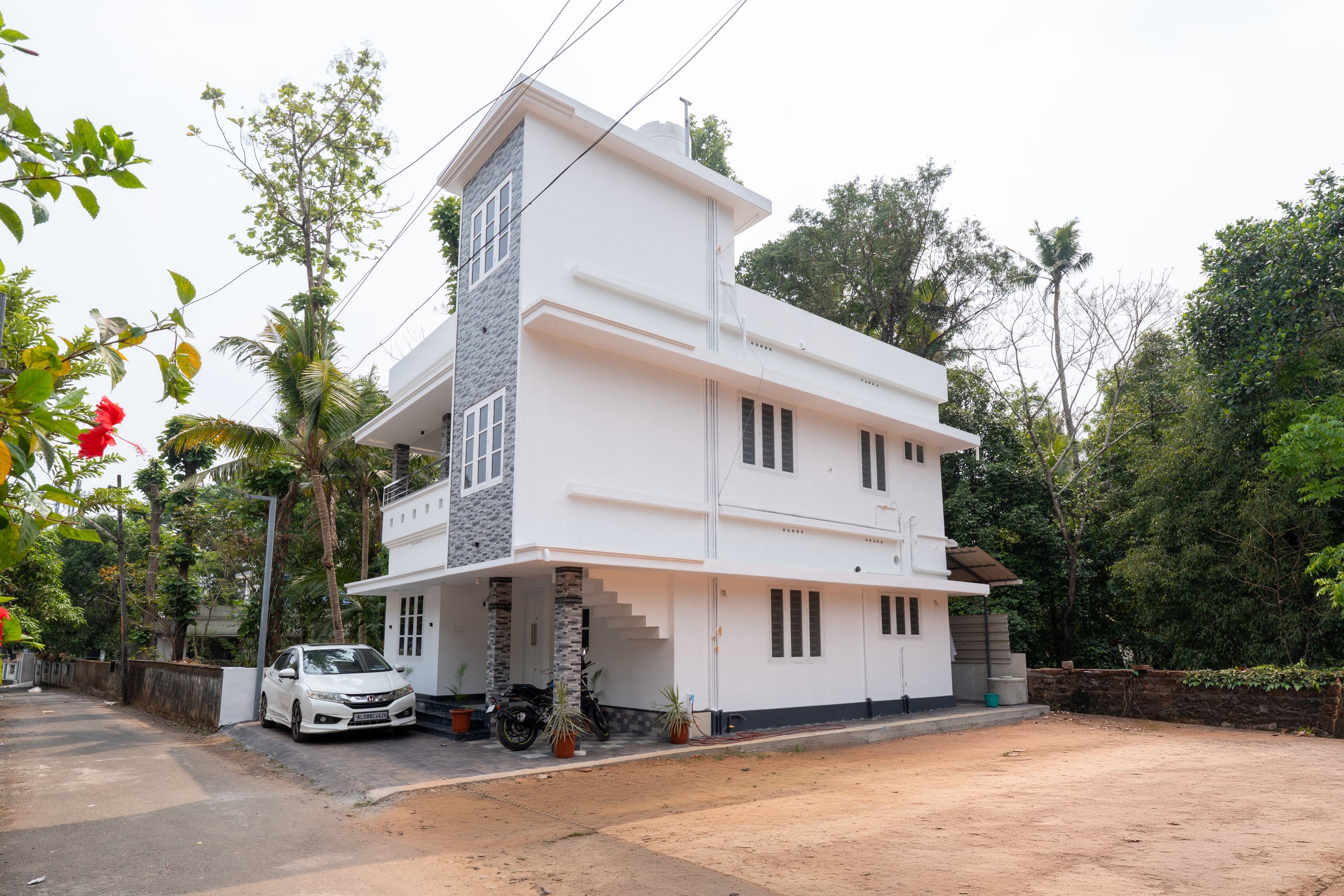 white house villa by club4 residency — photo 4