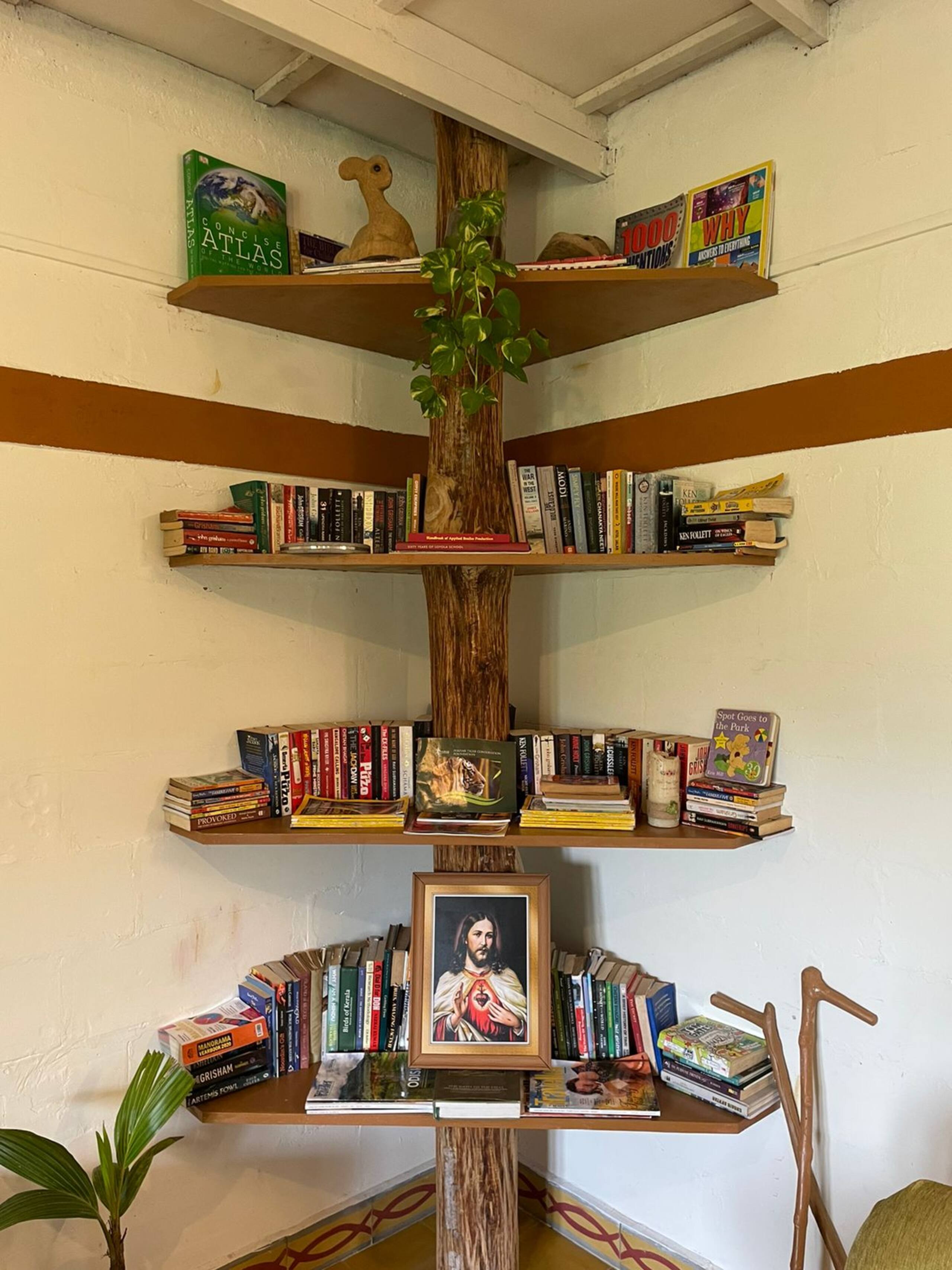 Noah's Nest Tree house 16