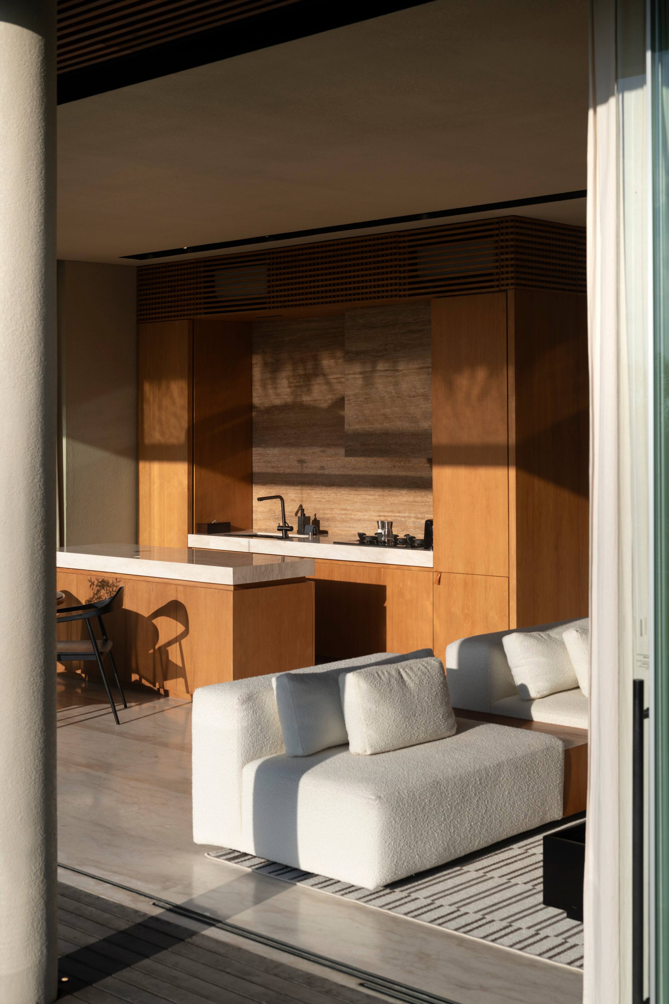 Designer canyon-view villa in Uluwatu 16