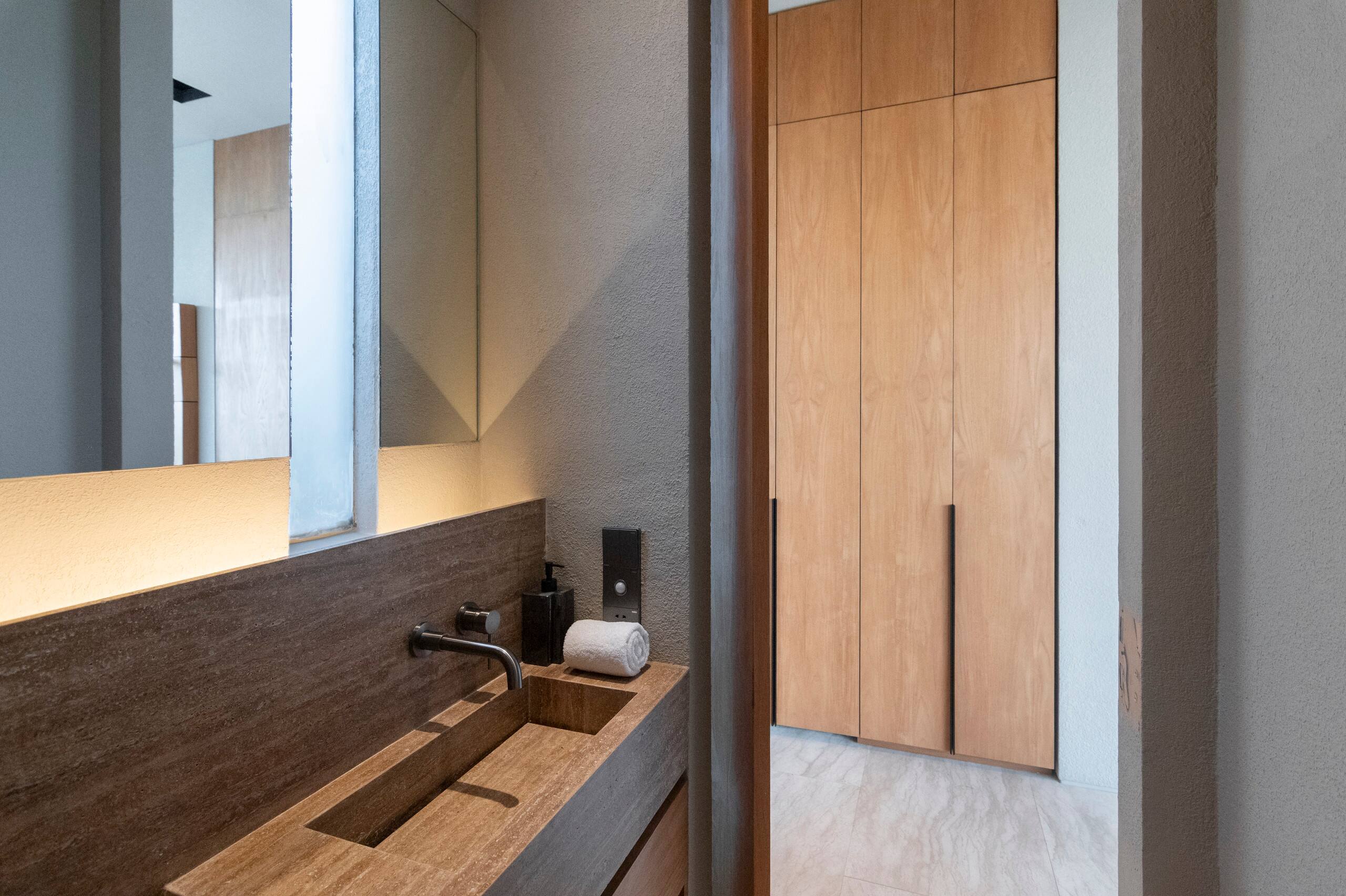 Designer canyon-view villa in Uluwatu 40