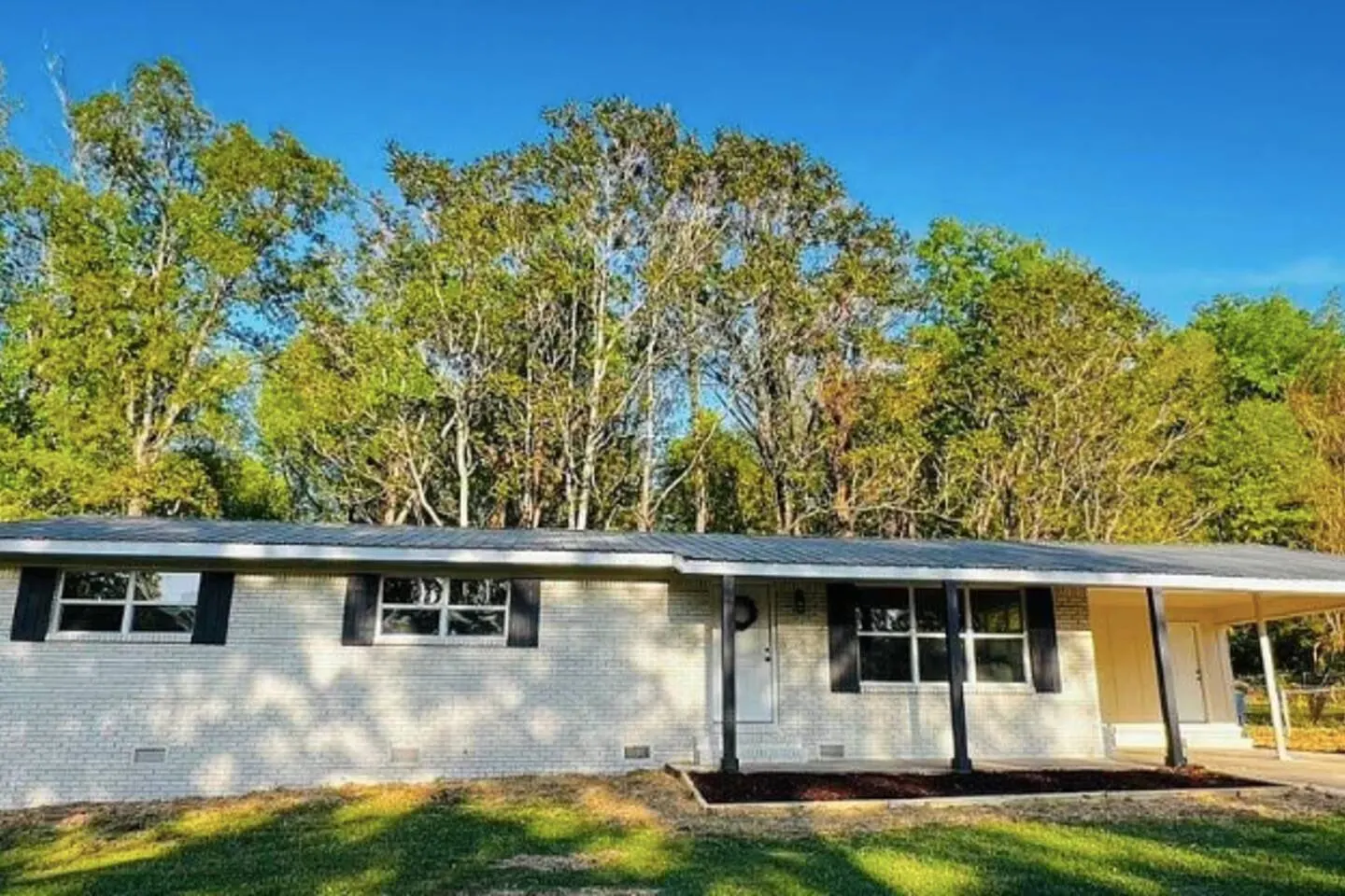 Cute 3Br/2Ba Rancher - 3mi. to Anniston Army Depot